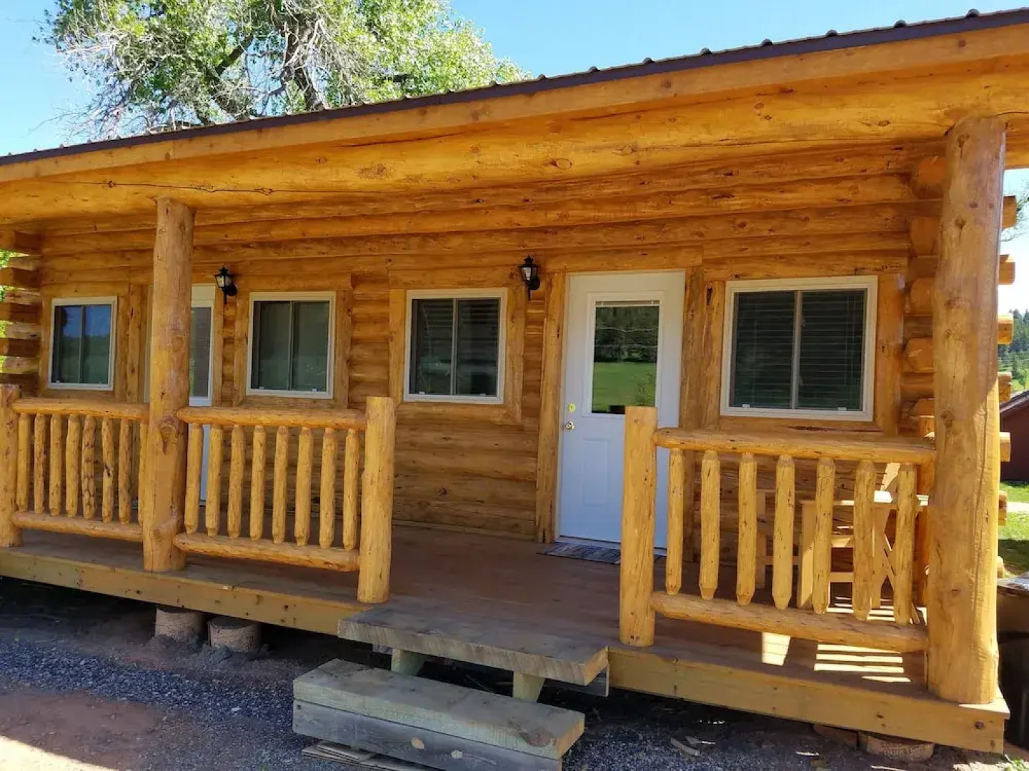 No Name City Luxury Cabins & RV