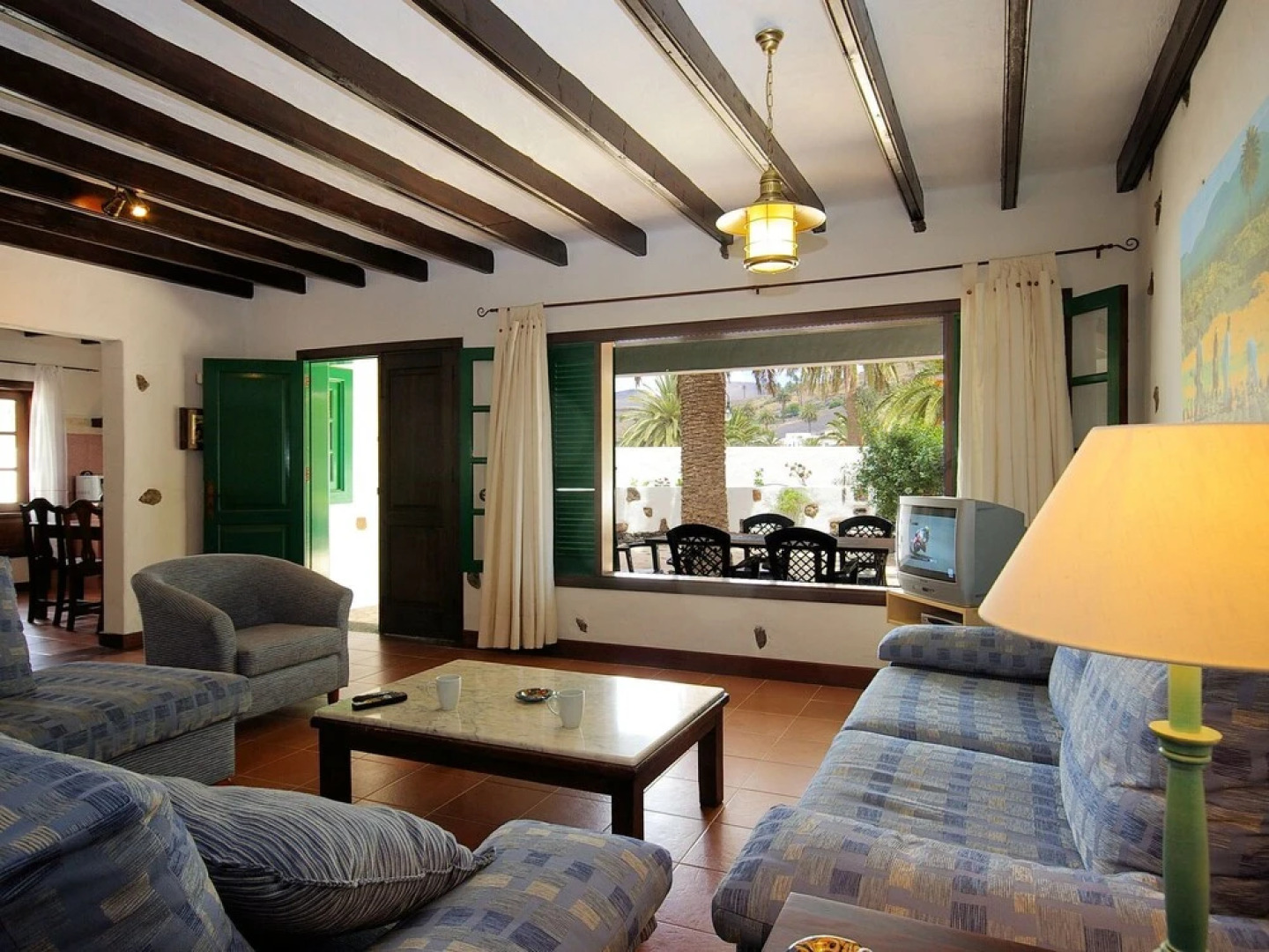 Spacious Villa in Haría With Swimming Pool