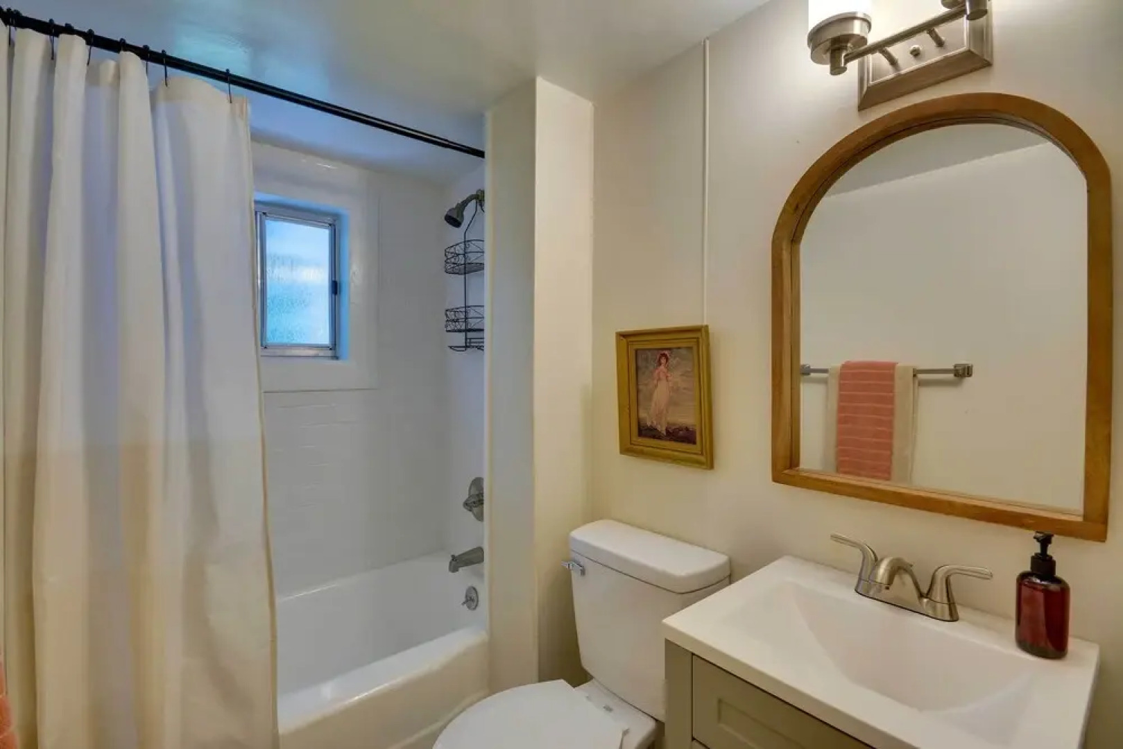 Charming Danville Home: 1/2 Mi to Caesars Virginia