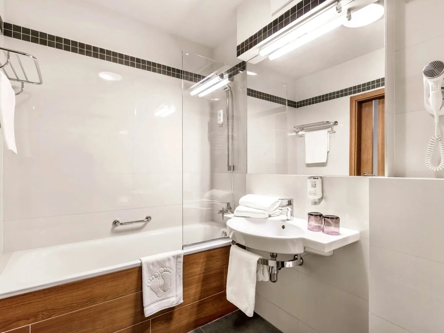 Mercure Wiazowna Brant