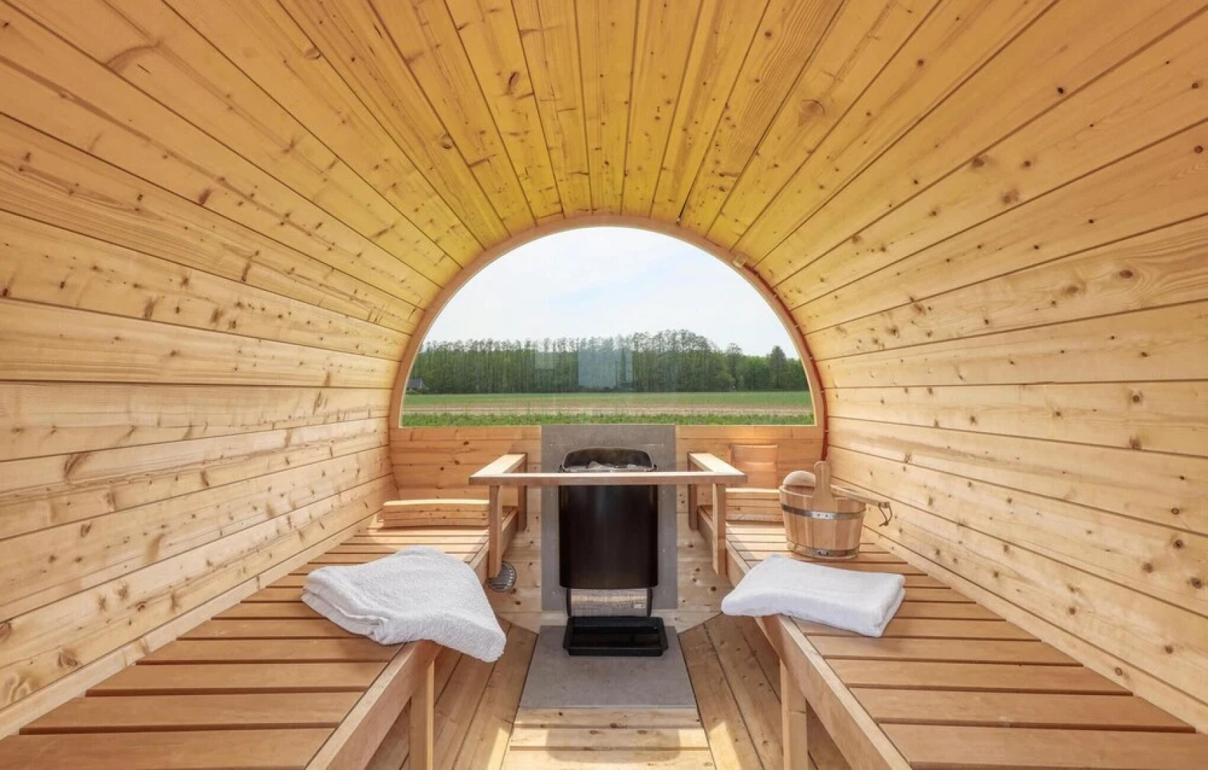 Stunning Home in Zerpenschleuse With 2 Bedrooms, Wifi and Sauna