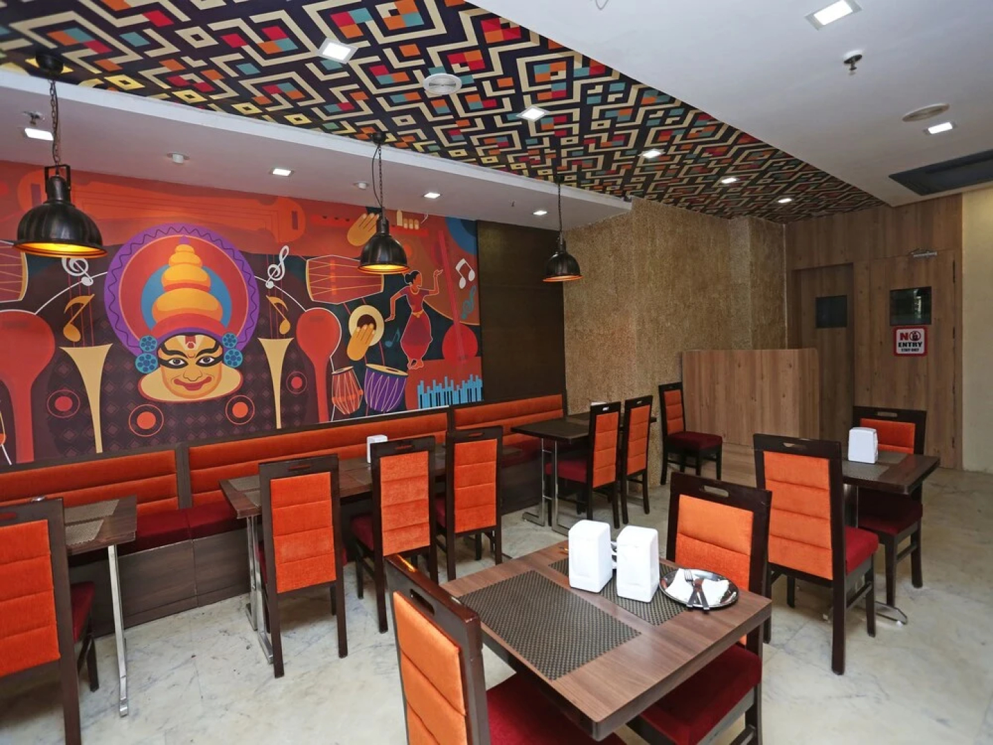 OYO 8576 Hotel Jiwan Plaza