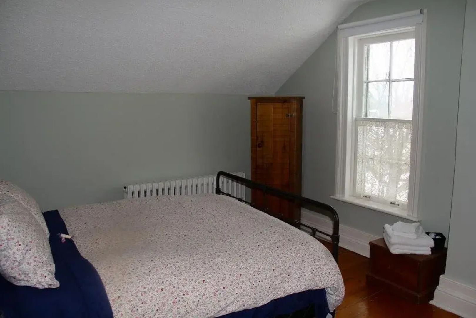 3 Sisters Bed & Breakfast