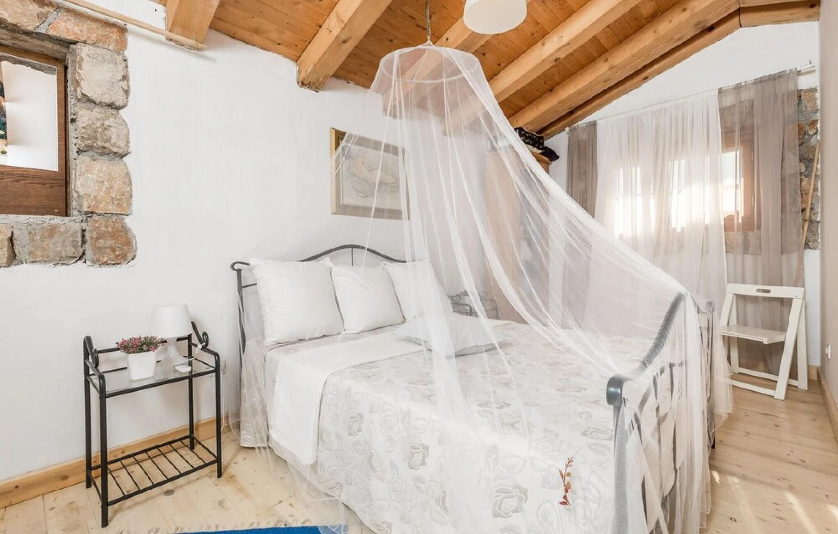 Beautiful Home in Lukovo Sugarje With 3 Bedrooms and Wifi