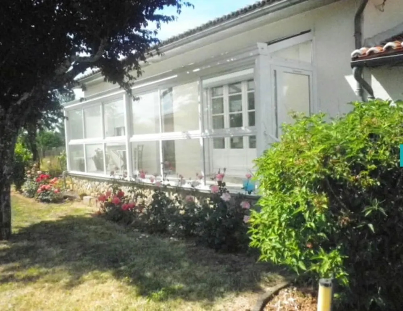 House With 3 Bedrooms in Montbron, With Furnished Garden