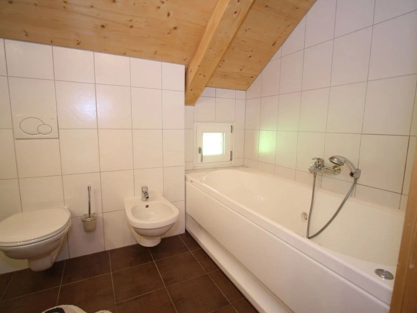 Fancy Chalet in Hohentauern With Sauna & Mountain Views