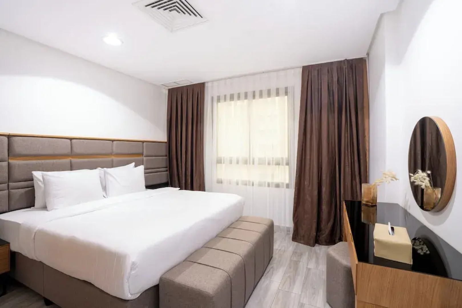 Plaza Athenee Hotel Kuwait