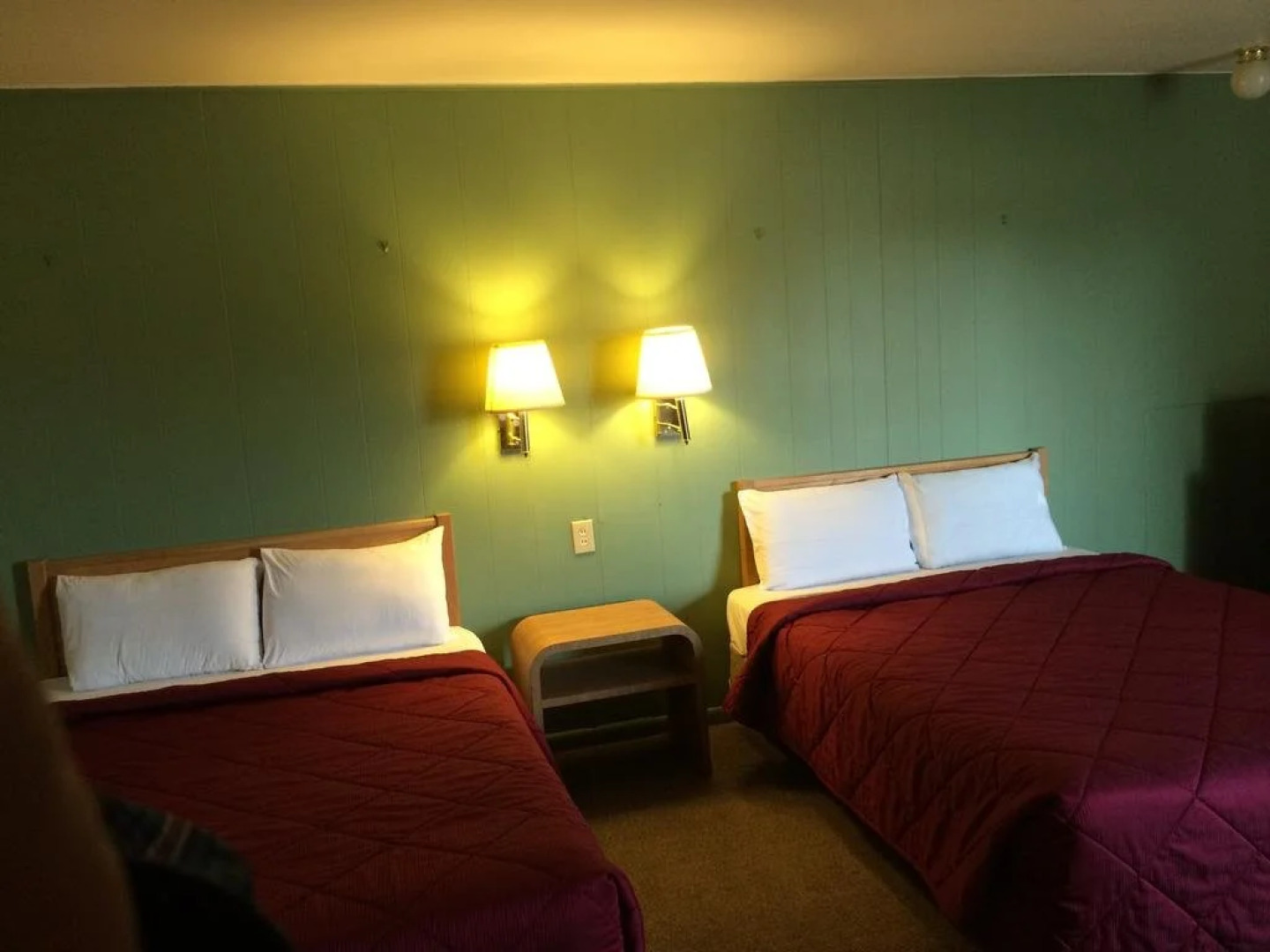 Super 7 Motel Sedalia