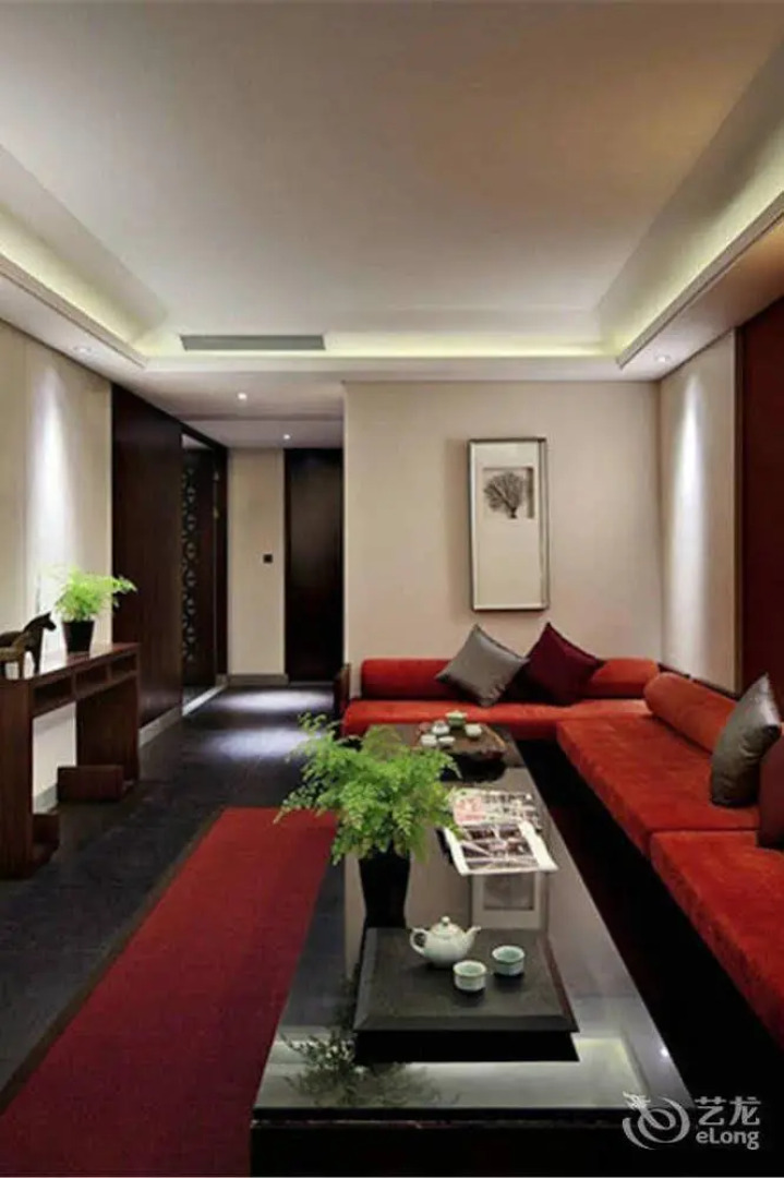 Xishan Hotspring Resort Hotel