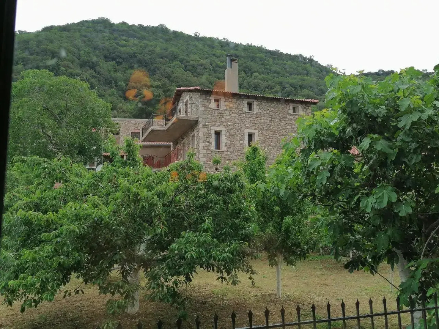 Stonehouse dome Lagadia