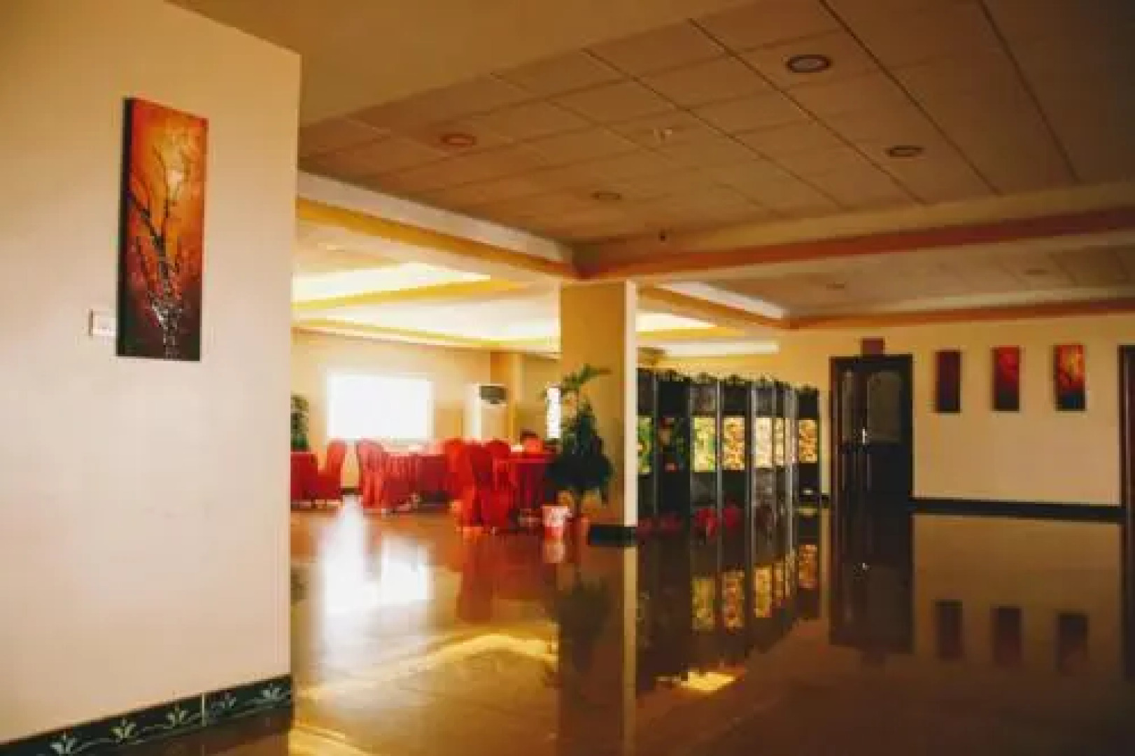 Qaryat Al Bahar Hotel