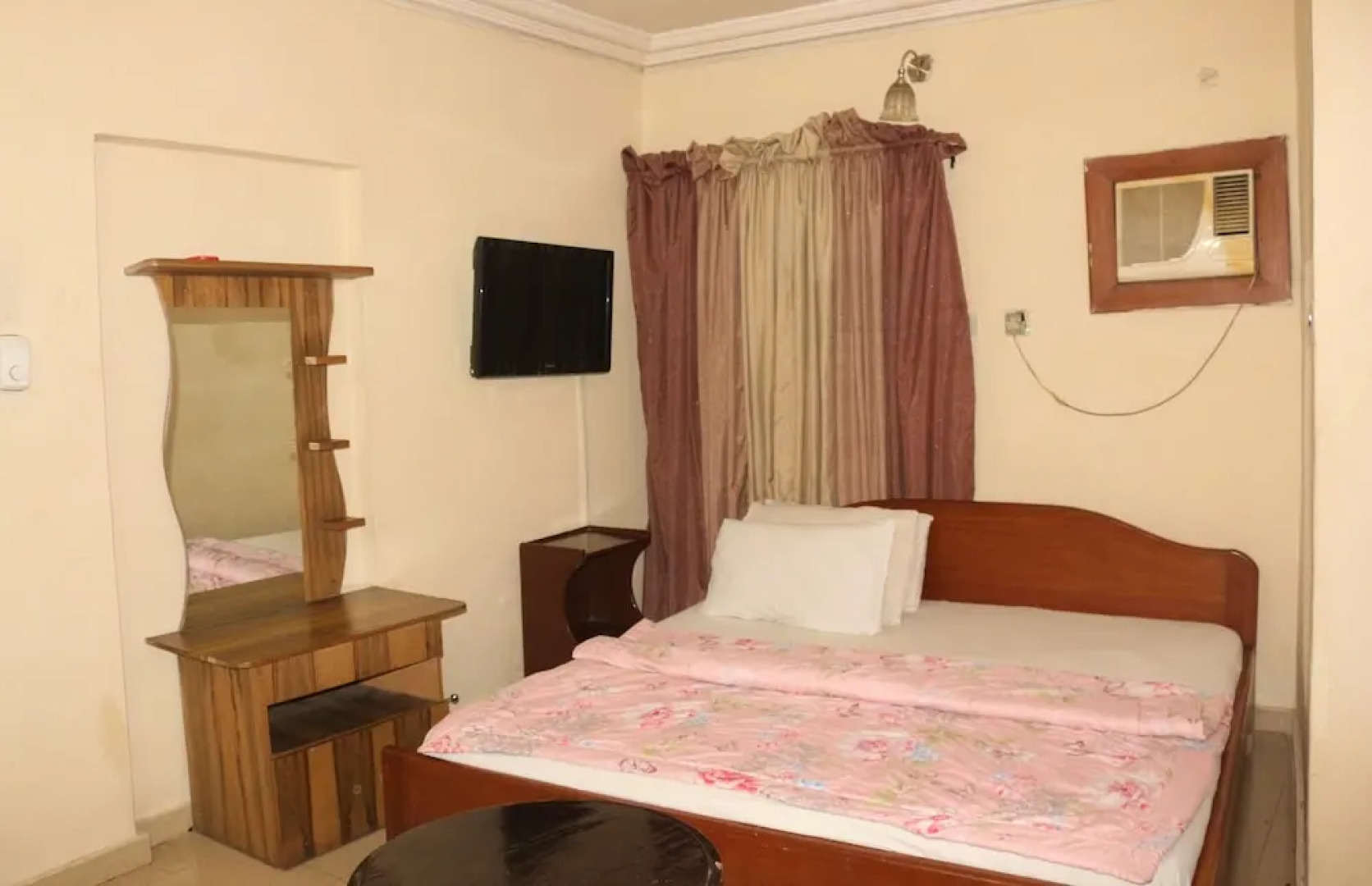 Bv.Standard Executive Suite