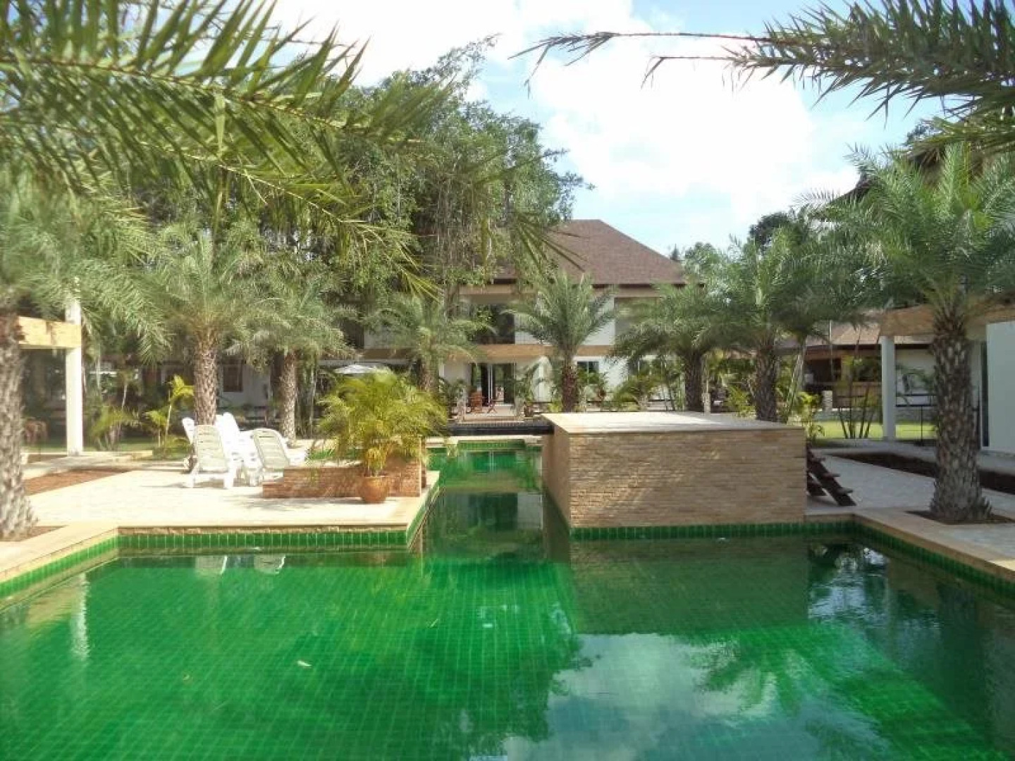 Phoenix Lakeside Pool Villa