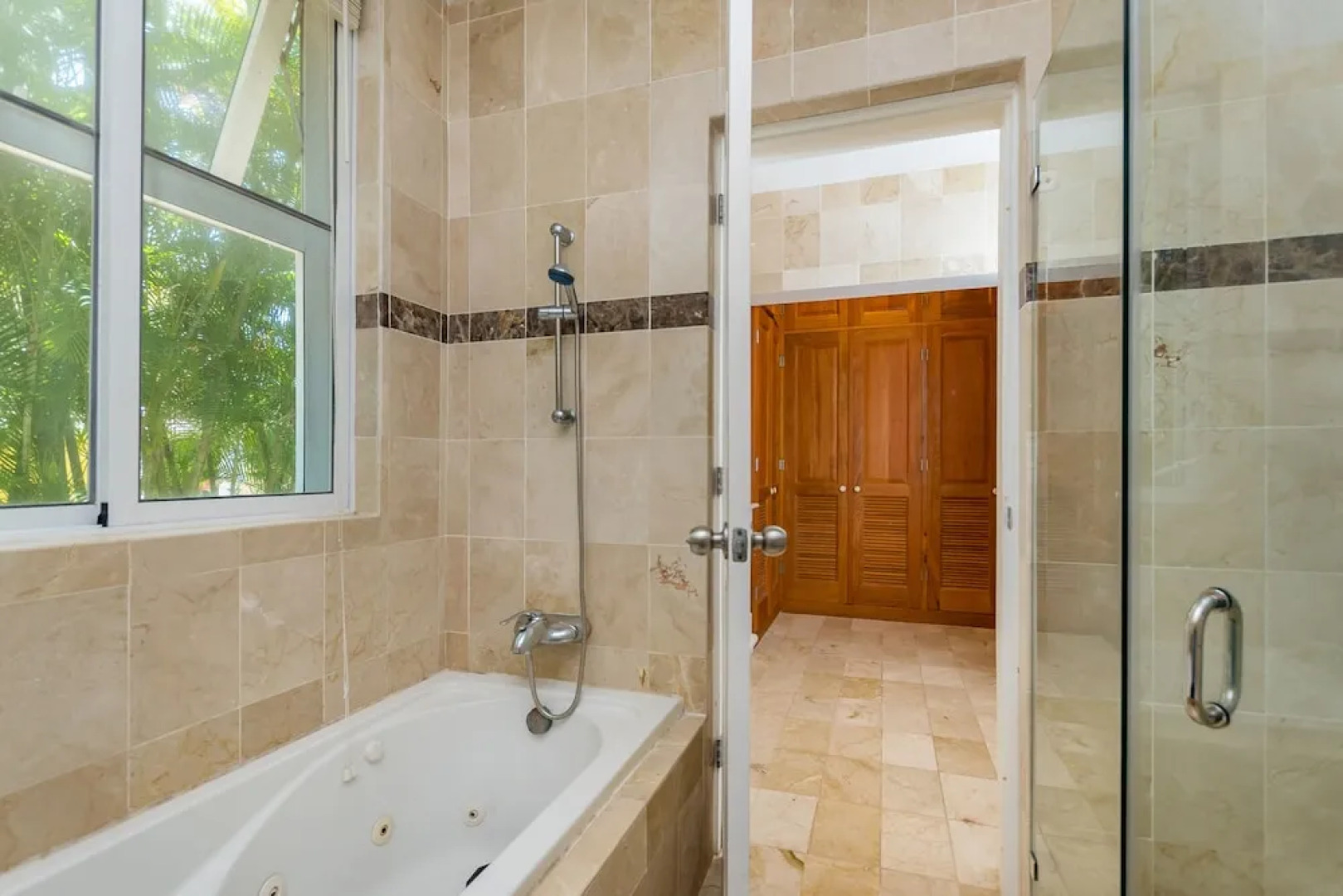 5-star villa near Playa Blanca Beach