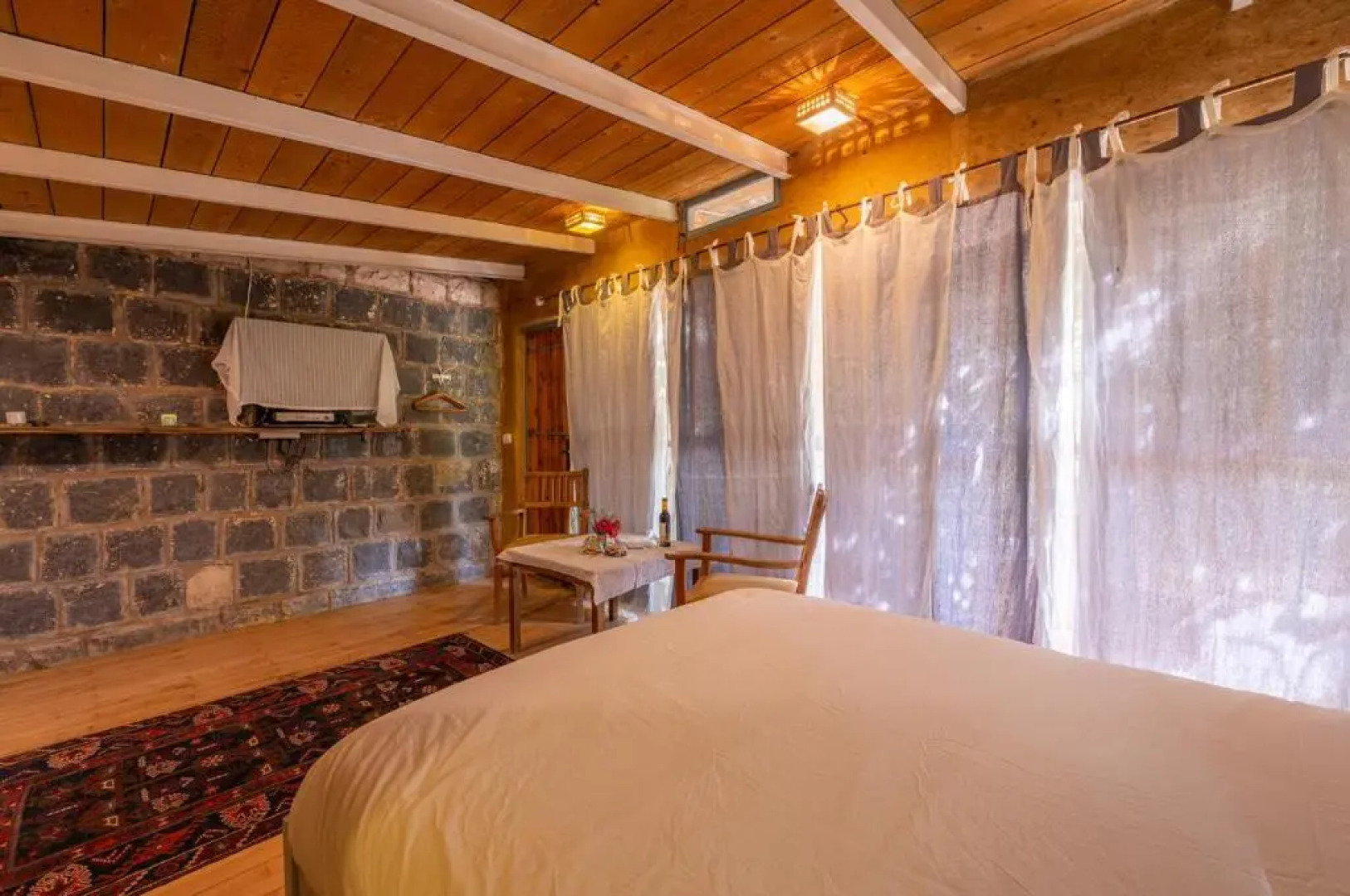 Hemdatya Stone Suites In The Galilee