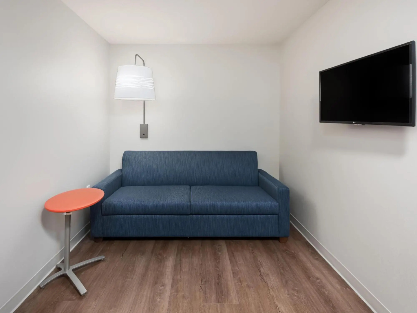 Regency Inn And Suites