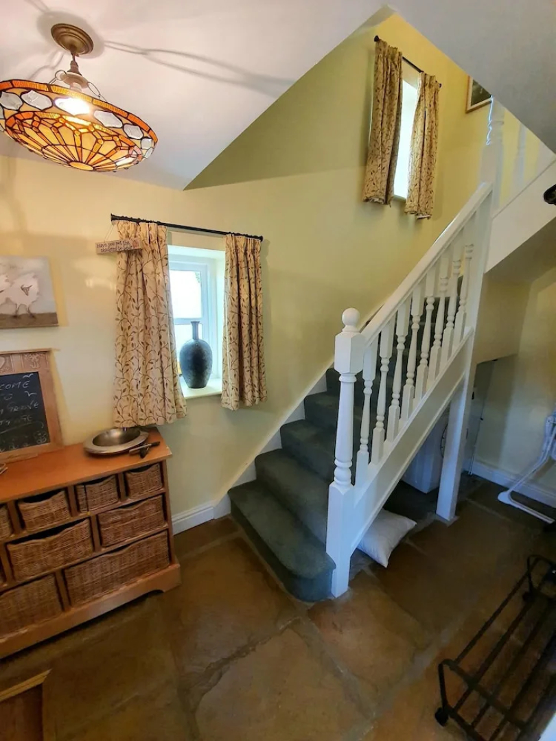 Charming 5-bed Cottage in Old Sodbury Bristol