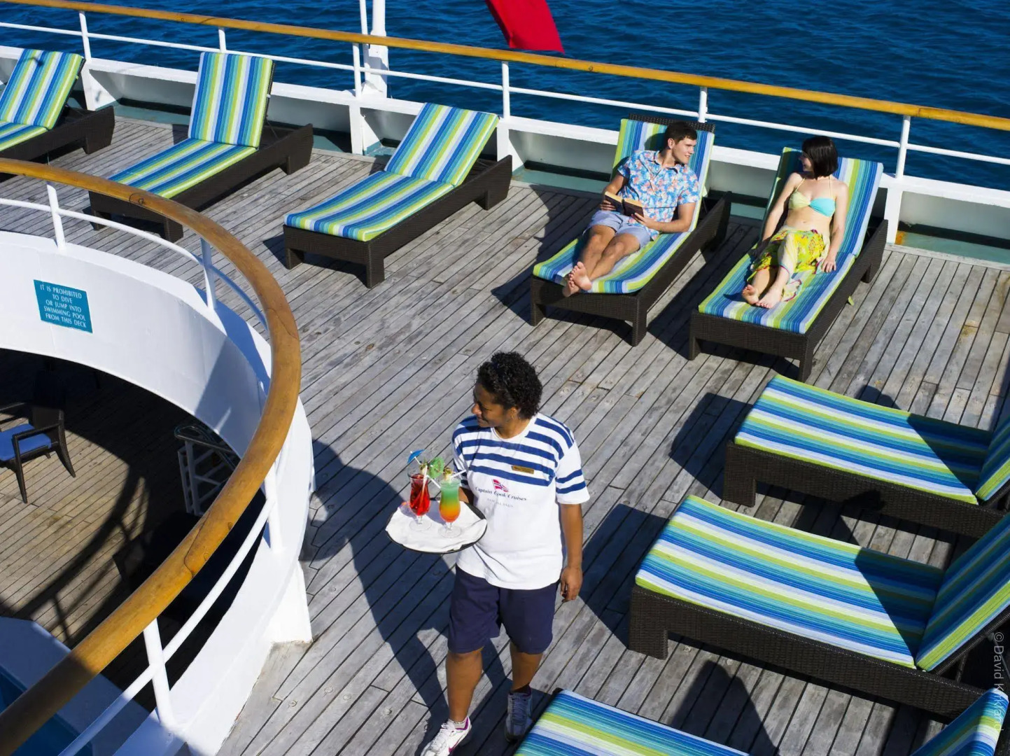 Captain Cook Cruises Fiji - Reef Endeavour