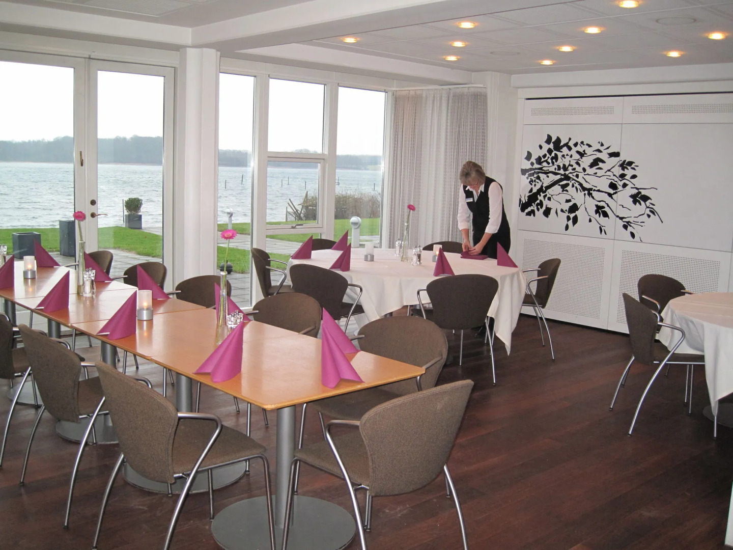 Sixtus Sinatur Hotel og Konference