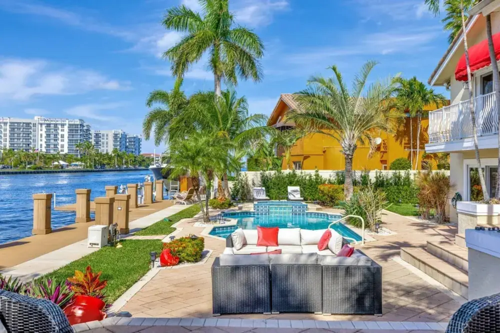 Serenity Villa Water Front