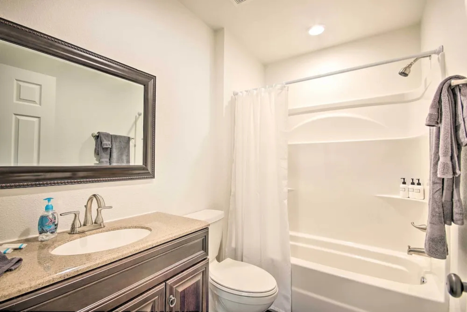 Peekaboo Water Views: Lake O' the Cherokees Cabin