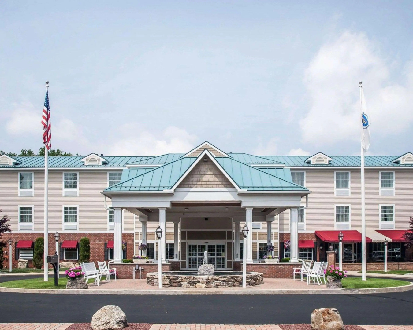 Comfort Inn & Suites Sturbridge - Brimfield