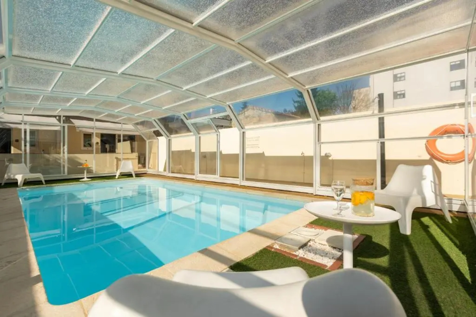 733 Costa Cabral Metro Residence