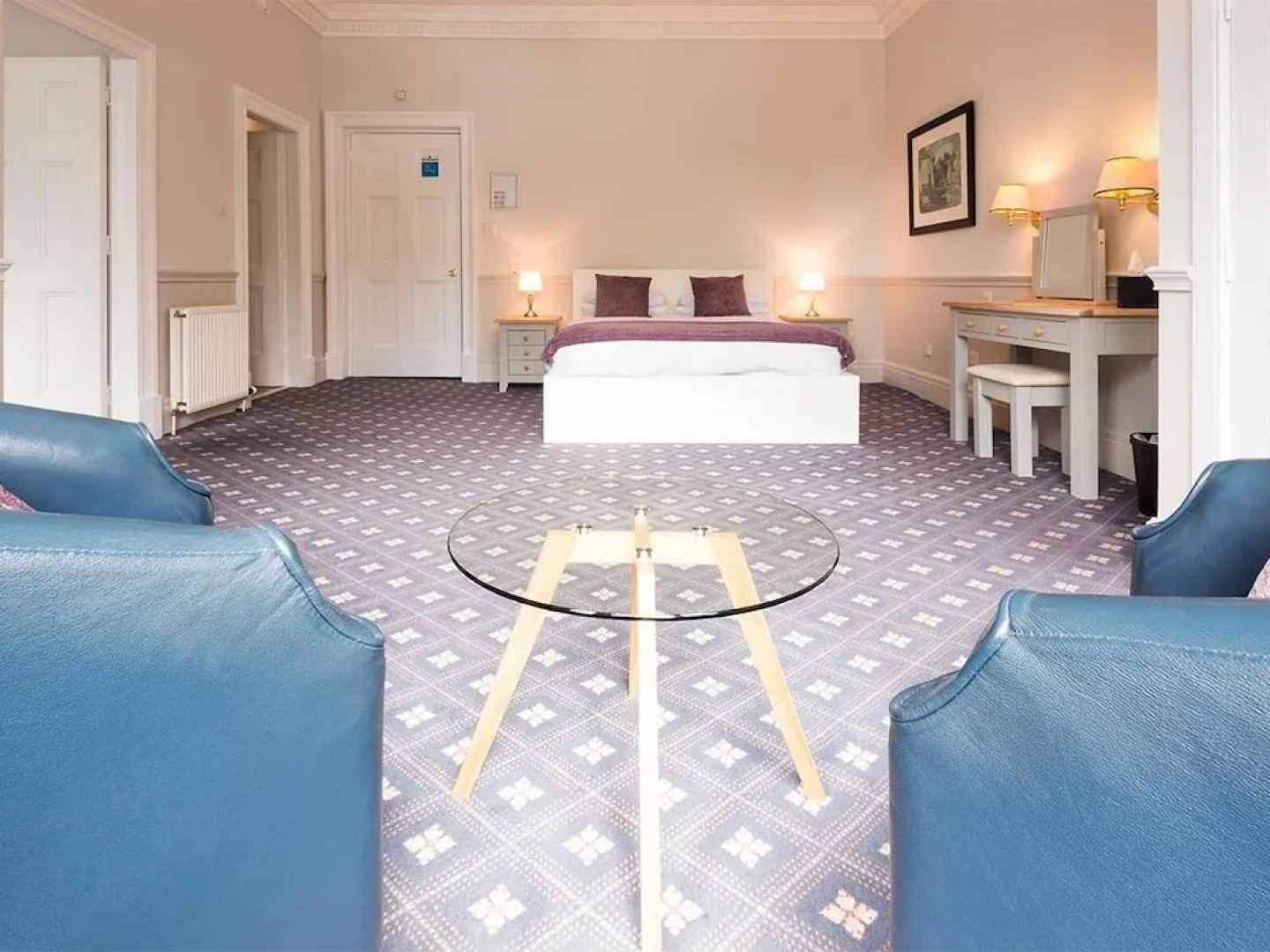 The Woodside Hotel, Aberdour. Exclusive Use