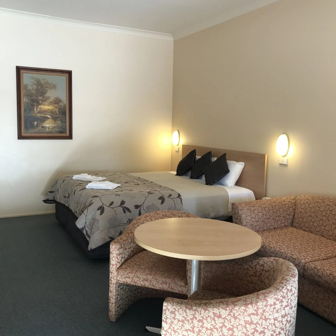 Country Gardens Motor Inn