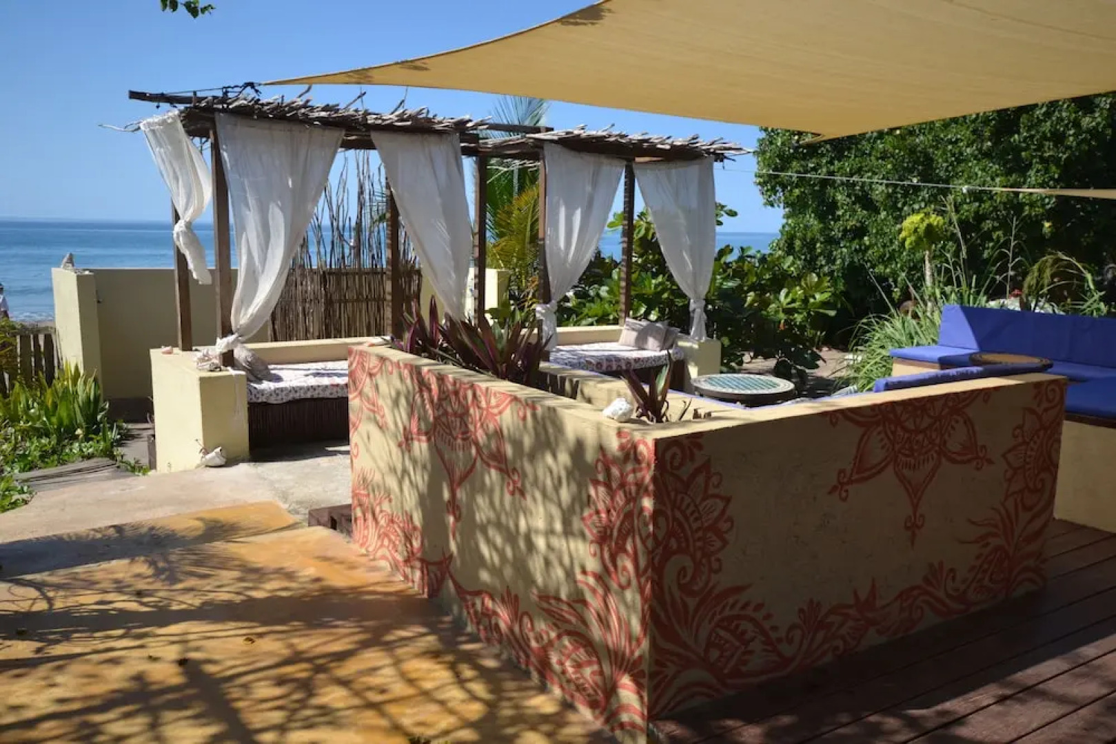 Katamah Beachfront Guesthouse