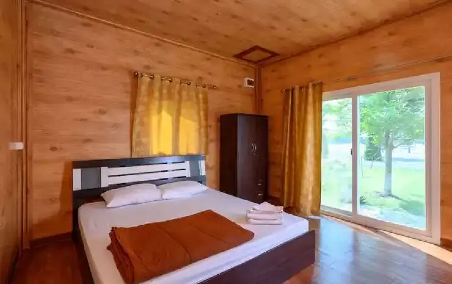 Beung Sampathuan Fishing & Resort