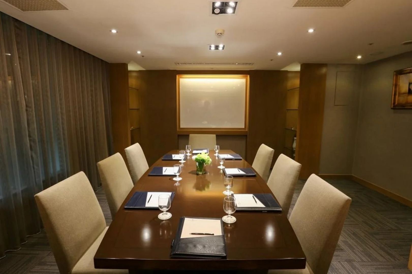 Taipei Fullerton Hotel - Fuxing South