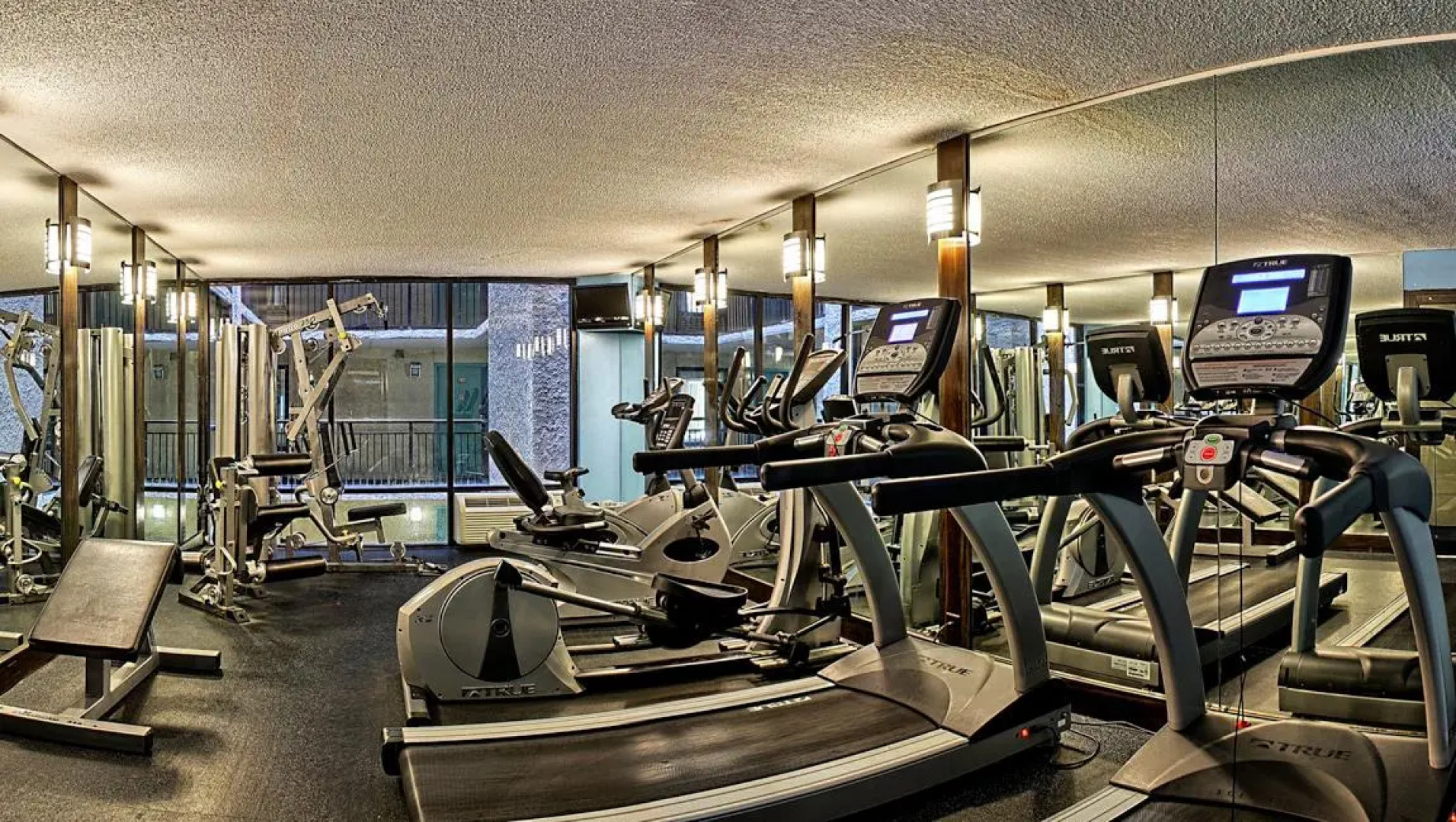 Captain's Quarters Resort