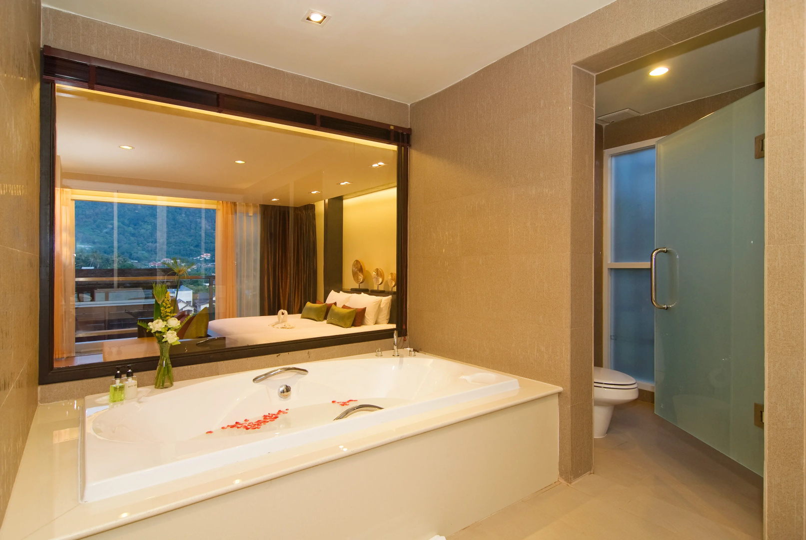 Peach Blossom Resort & Pool Villa