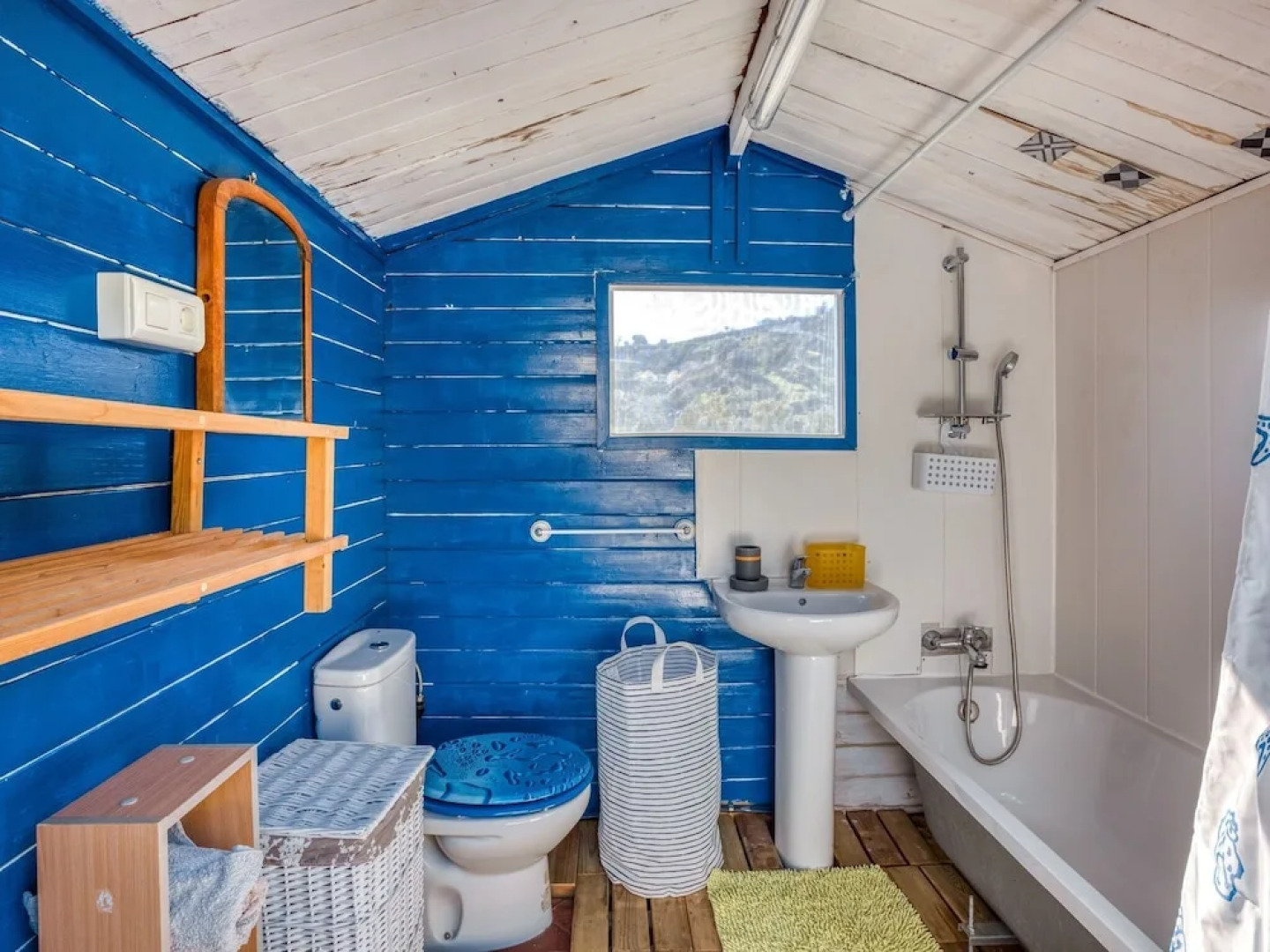 Lovely Holiday Home in Coin With Private Swimming Pool