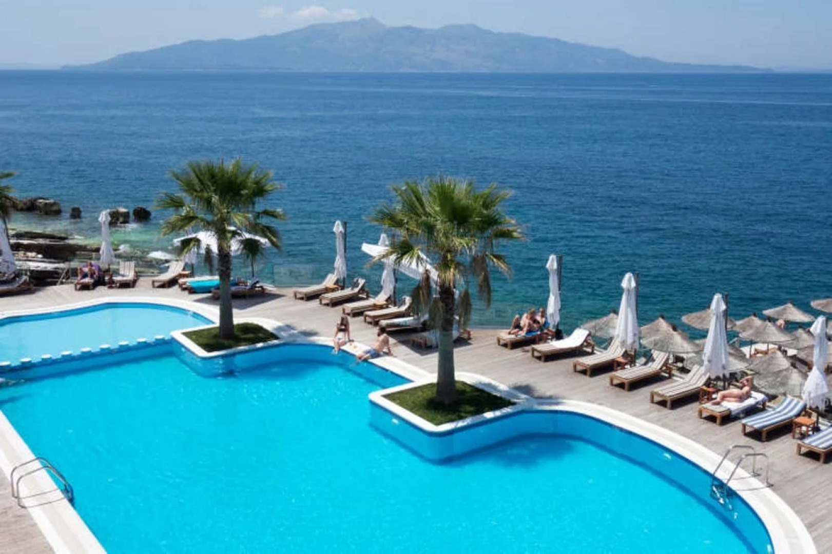 Santa Quaranta Premium Resort