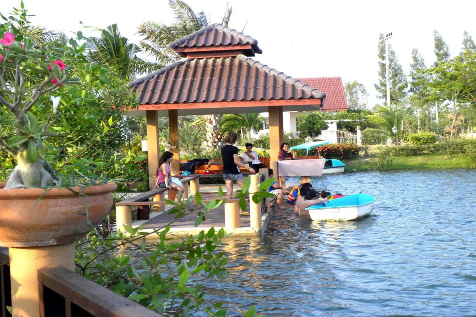 Bangchong Marina Resort