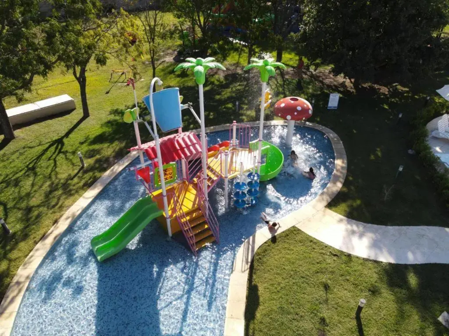 Days Inn by Wyndham Zarate