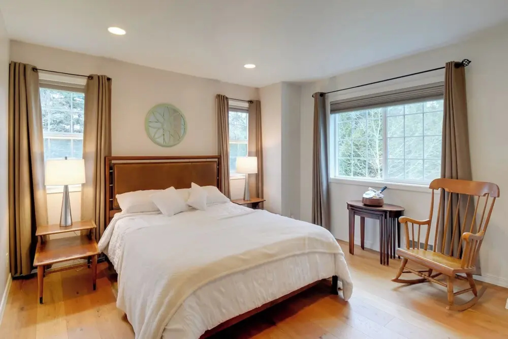 Central 4-acre Cottage w/ Deck: Walk to Bay!