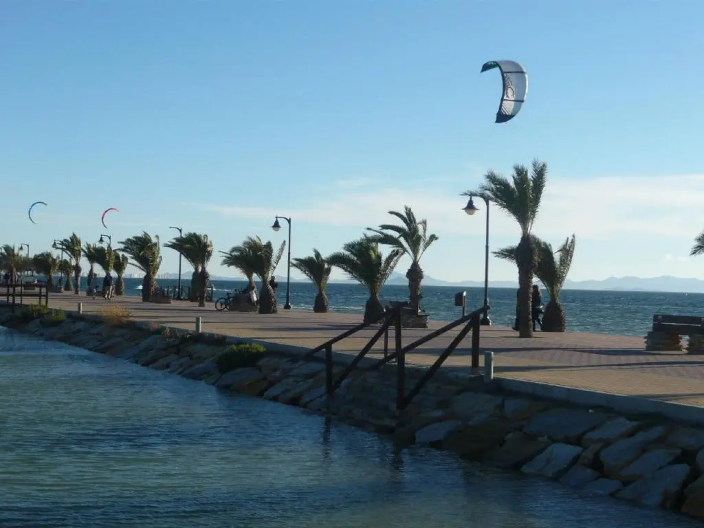 Chalet II con jardín y wifi en la playa