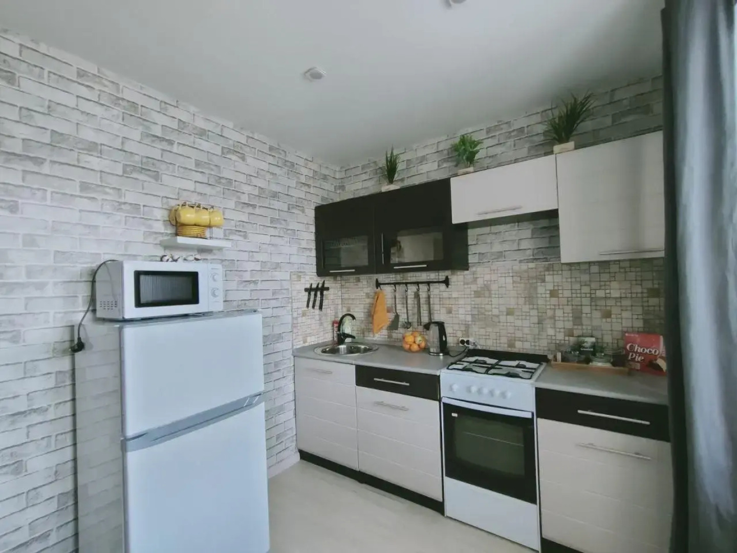 Домашний очаг на улице Лазурная 31