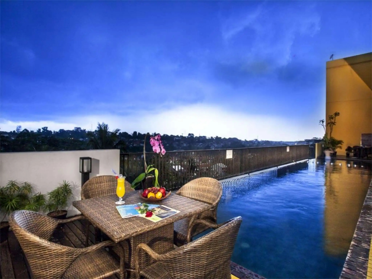 Padjadjaran Suites Hotel Bogor