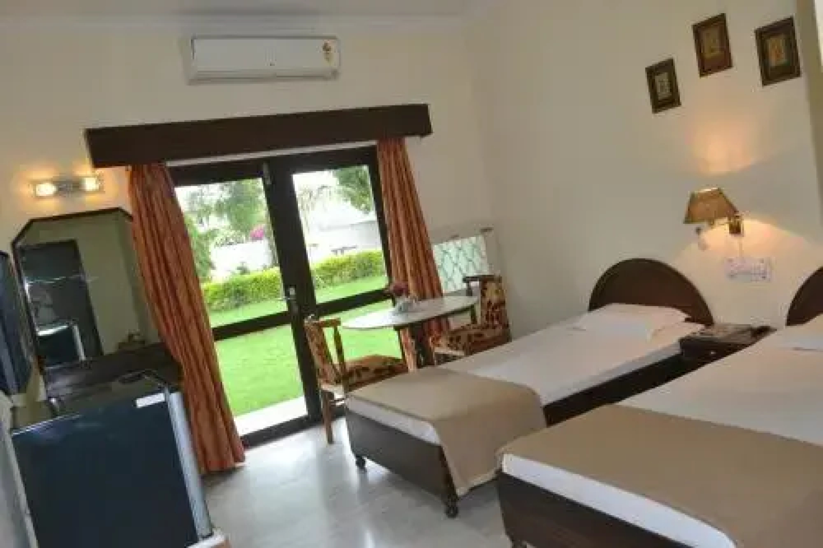 Hotel Ganesha Garden Villa