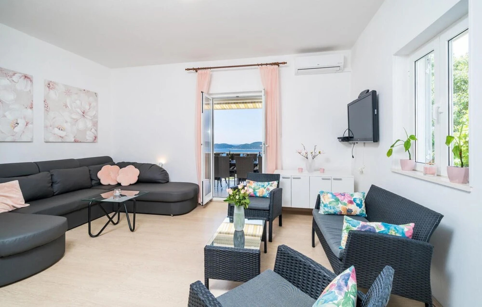 Awesome Home in Trsteno With Wifi and 7 Bedrooms