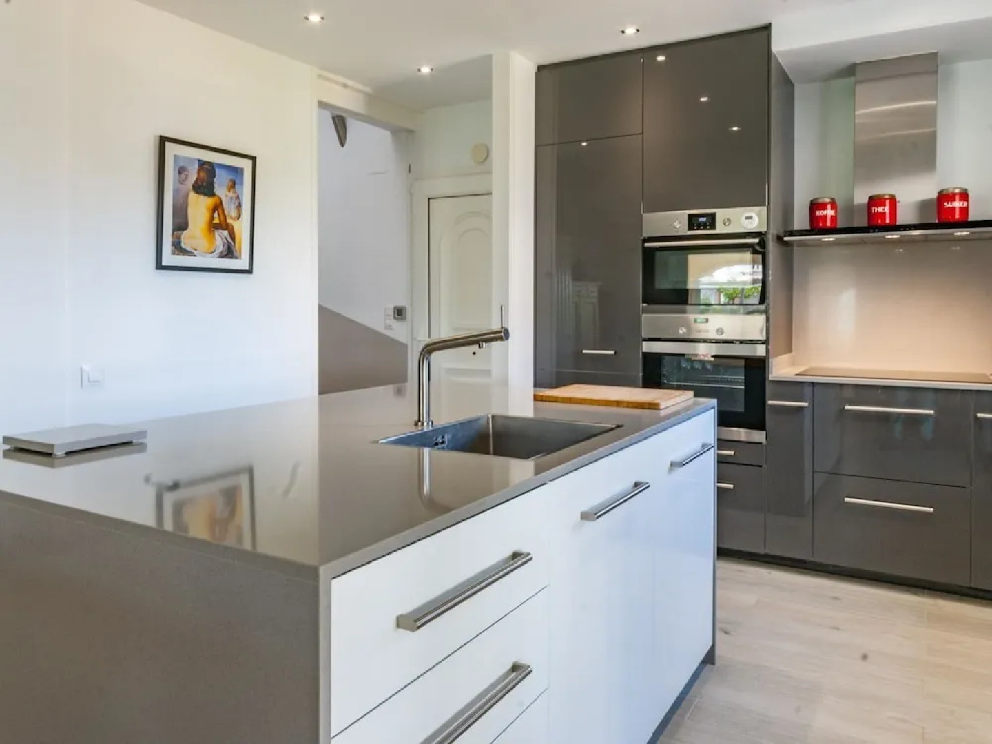 Fantastic Villa for 6 People With Communal Pool in Vilacolum