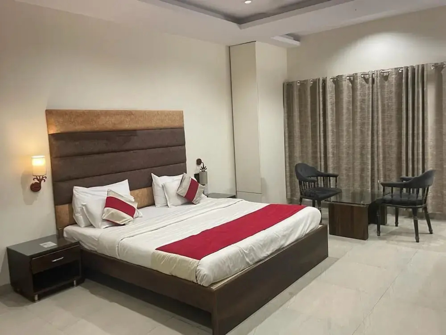 Hotel Ranjeet - Akola