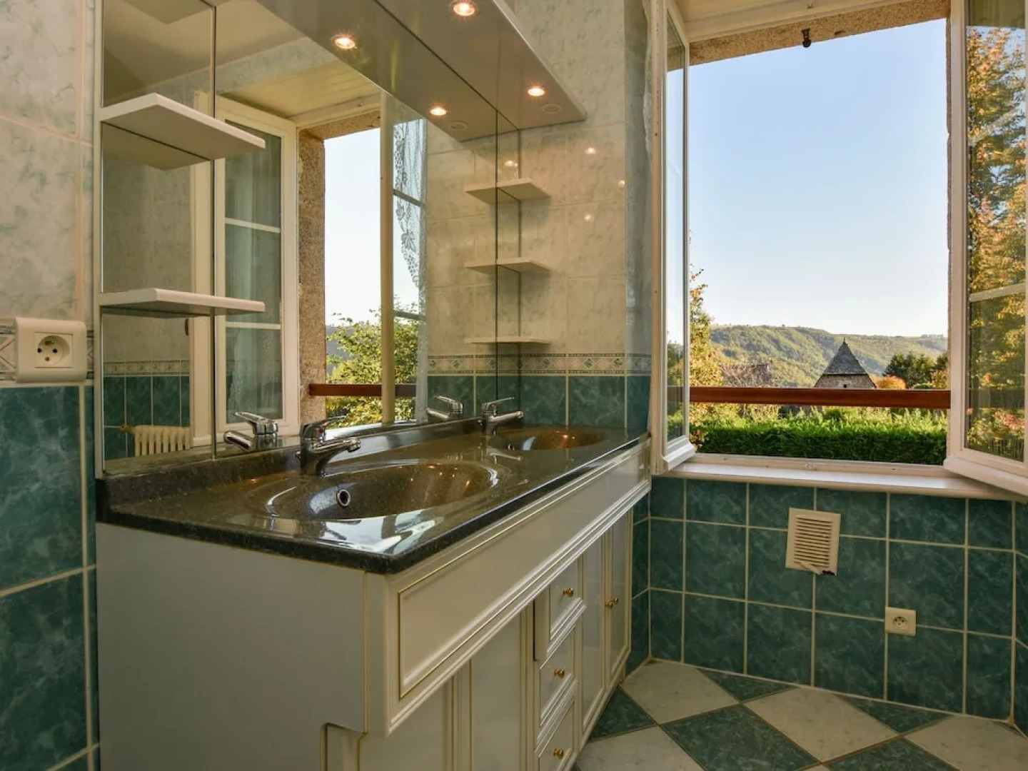 Holiday Home Senezergues