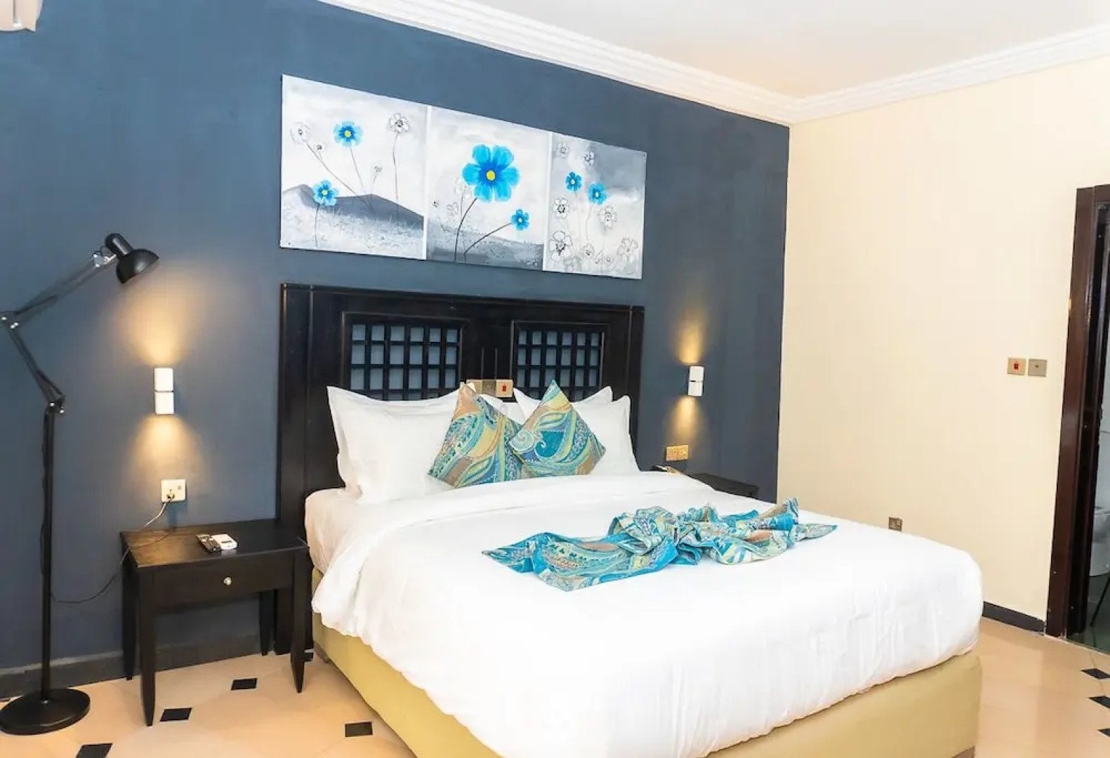 Marcsons Hotels and Resorts