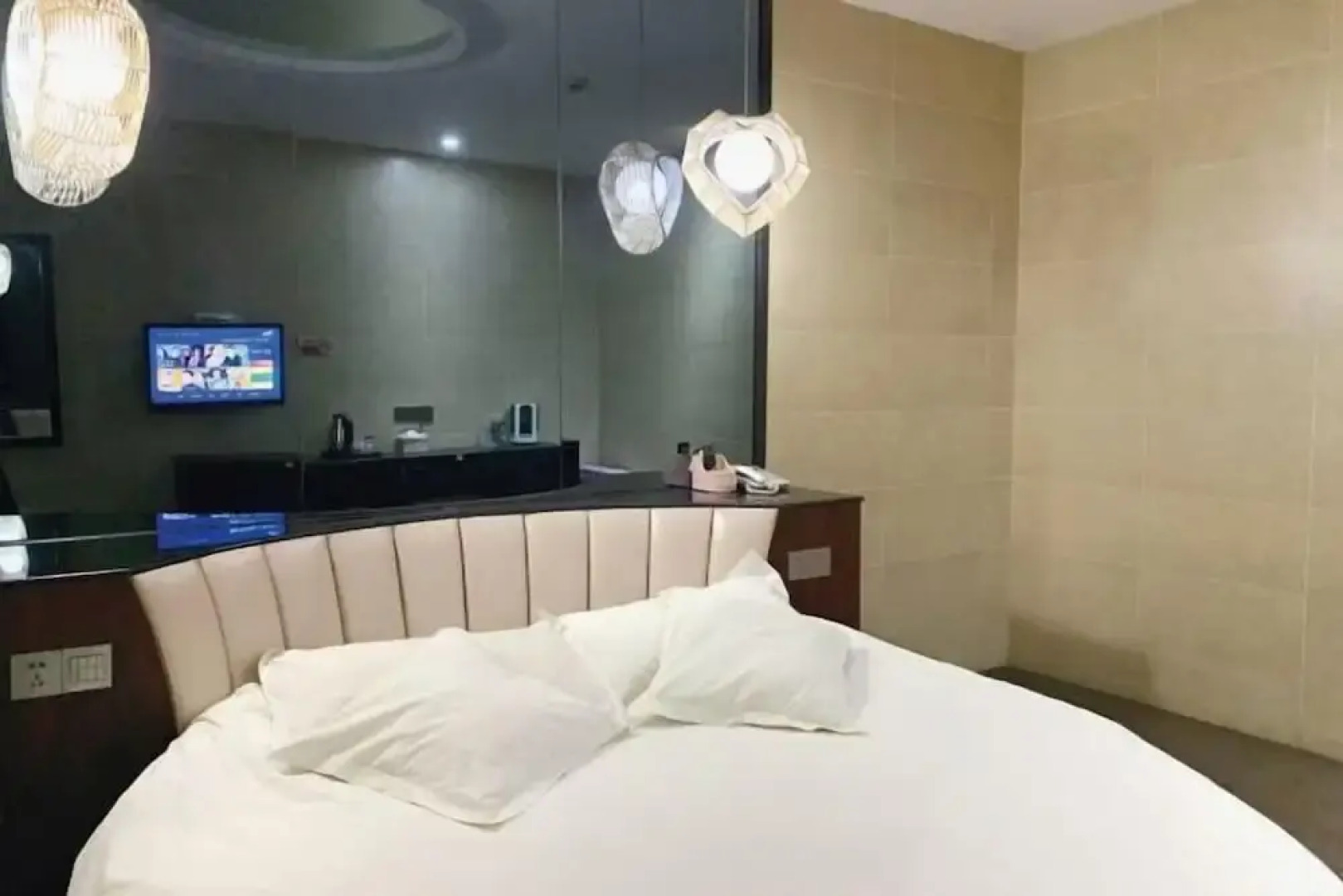 MOLAN Hotel（Fangte Second Phase Store）