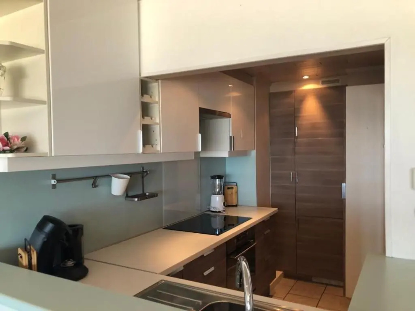 Oostende - Beachfront C3 - SEAVIEW cosy studio 4 personen met frontaal zeezicht type Milano, direct aan het strand